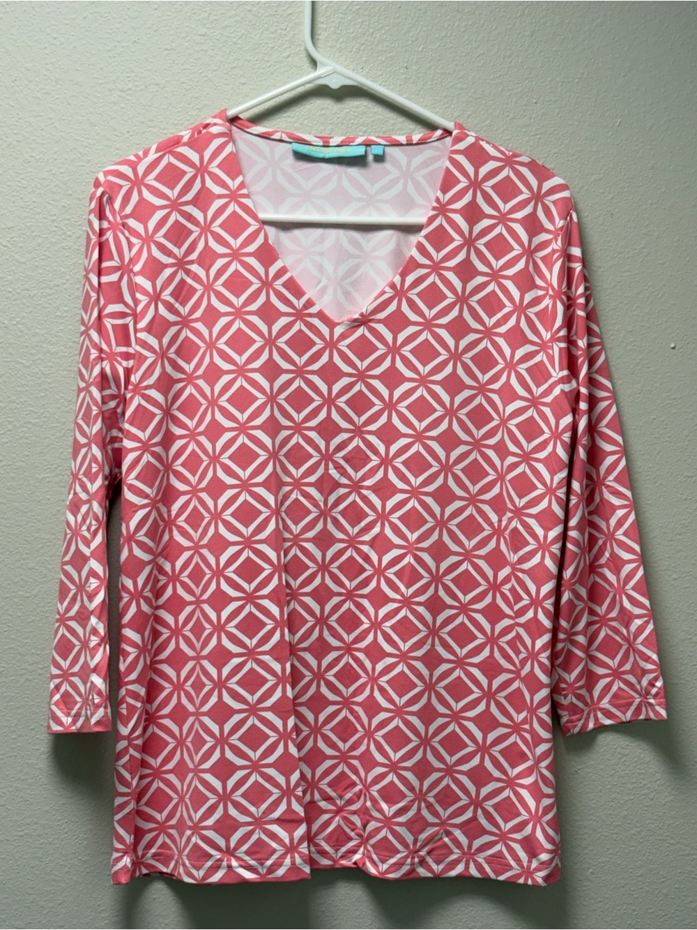 Anthony's Resort Wear Womens L Pink White Geometric Knit V-Neck 3/4 Sleeve Top